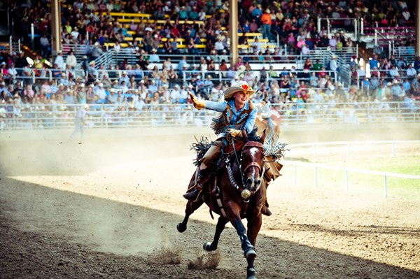 AC-Frontiers-RodeoQueens1